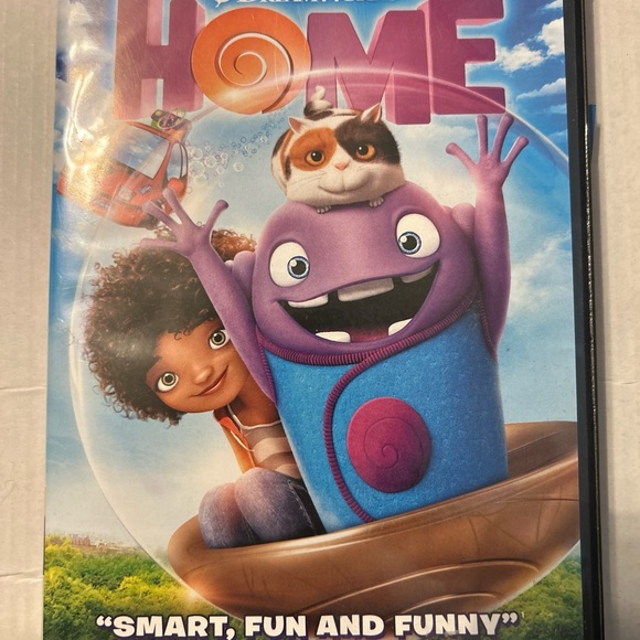 NEW Dreamworks Home Party Edition Blu-ray DVD Digital HD - Picture 3 of 6
